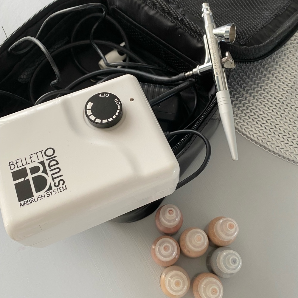 Never used airbrush makeup kit